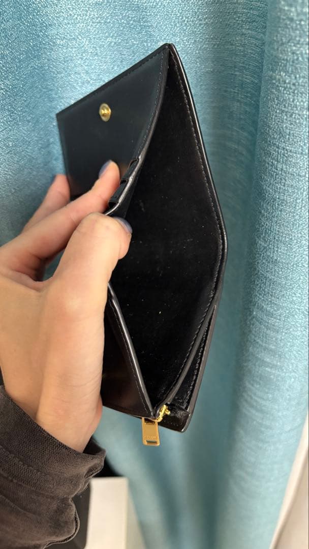値下げしましたセリーヌCELINE 2つ折り黒ウォレット 二つ折り財布コンパクト