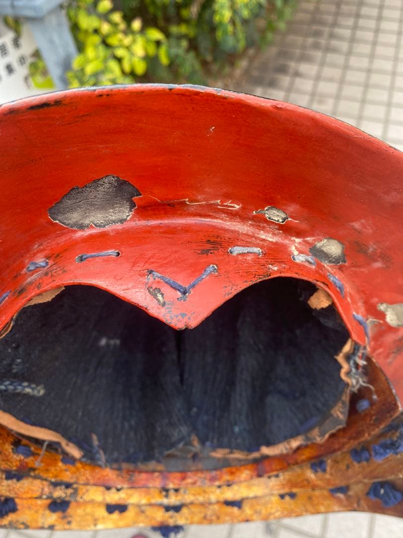 古い兜　ももなり兜？　甲冑　アンティーク　インテリア　時代武具　漆