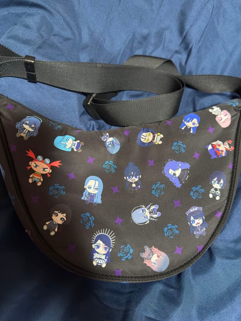 Ado auノベルティ ショルダーバッグ