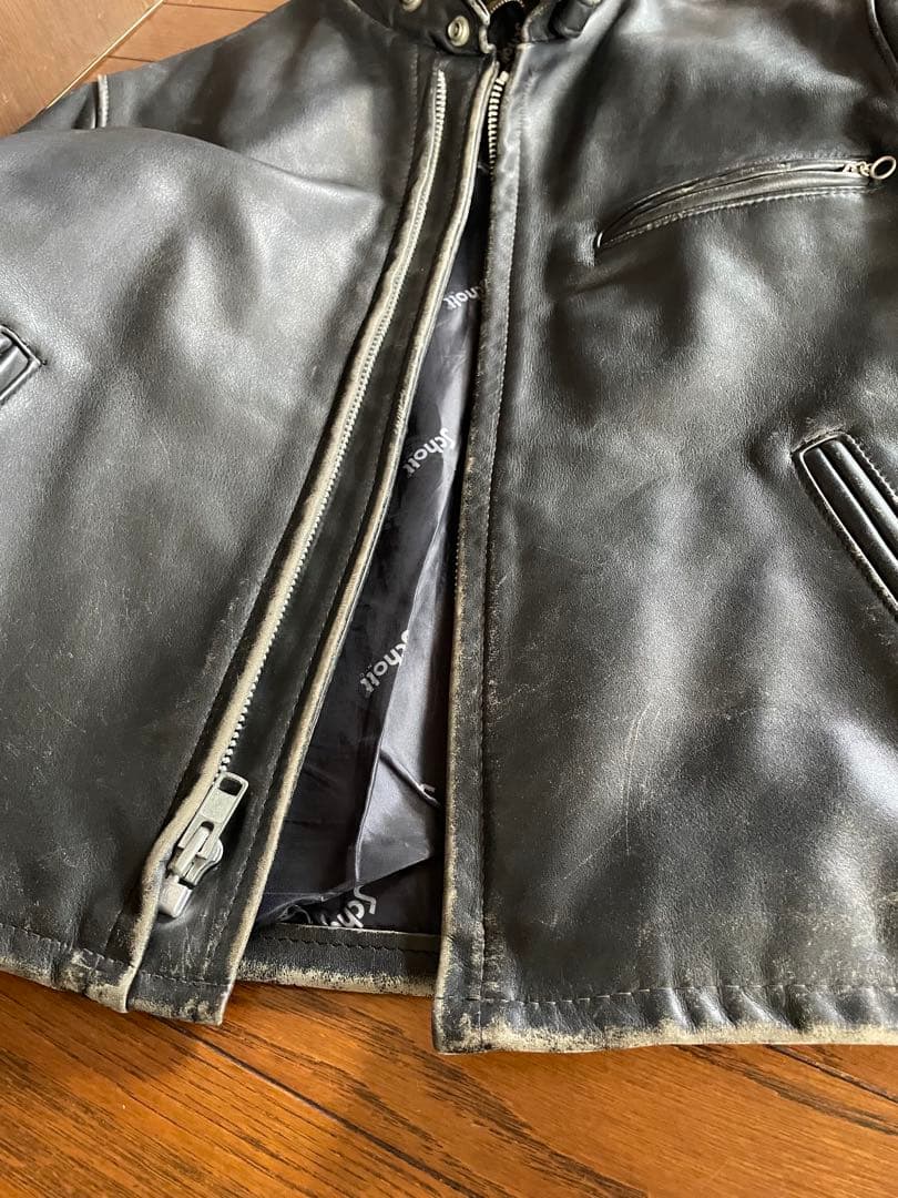 しょう　Schottシングルライダース