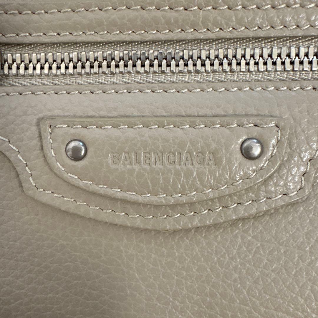 ク*エ様 BALENCIAGA ベージュ カードケース 小銭入れ 専用袋付き