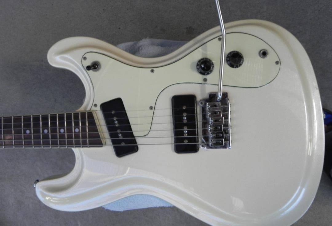 K1027 プロフ必読お願いしますARIA VM-65エレキギター