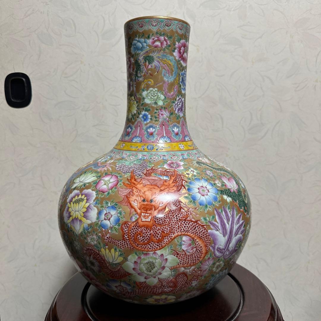 綺麗な花瓶　中国色絵龍の図　天球瓶　高さ約39cm