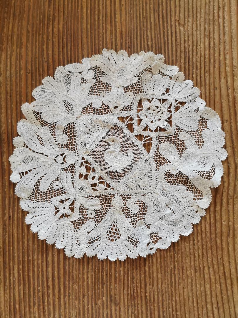 アンティーク 1880年頃 ミラネーゼレース 鴨/家鴨 ボビン編リネンドイリー