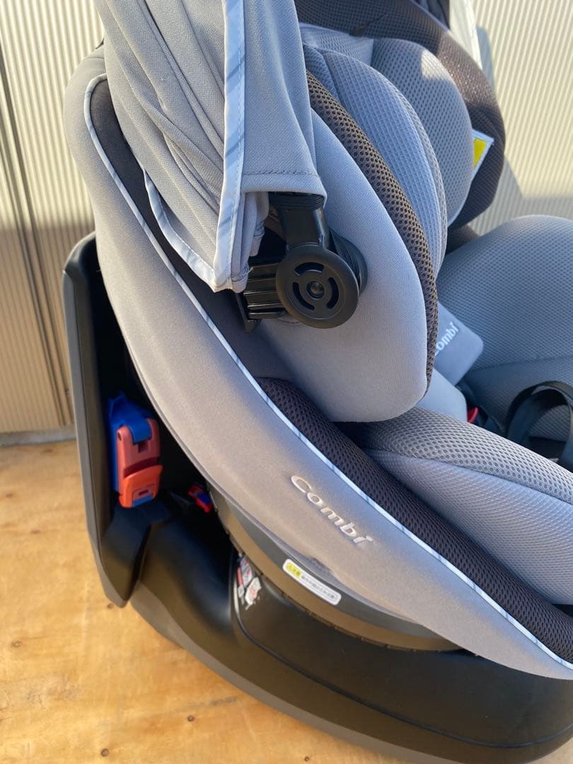 美品！コンビ クルムーヴスマート エッグショック JN-550チャイルドシート