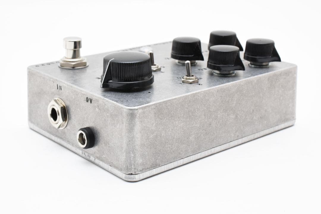 新品 未使用 Fairfield Circuitry Meet Maude