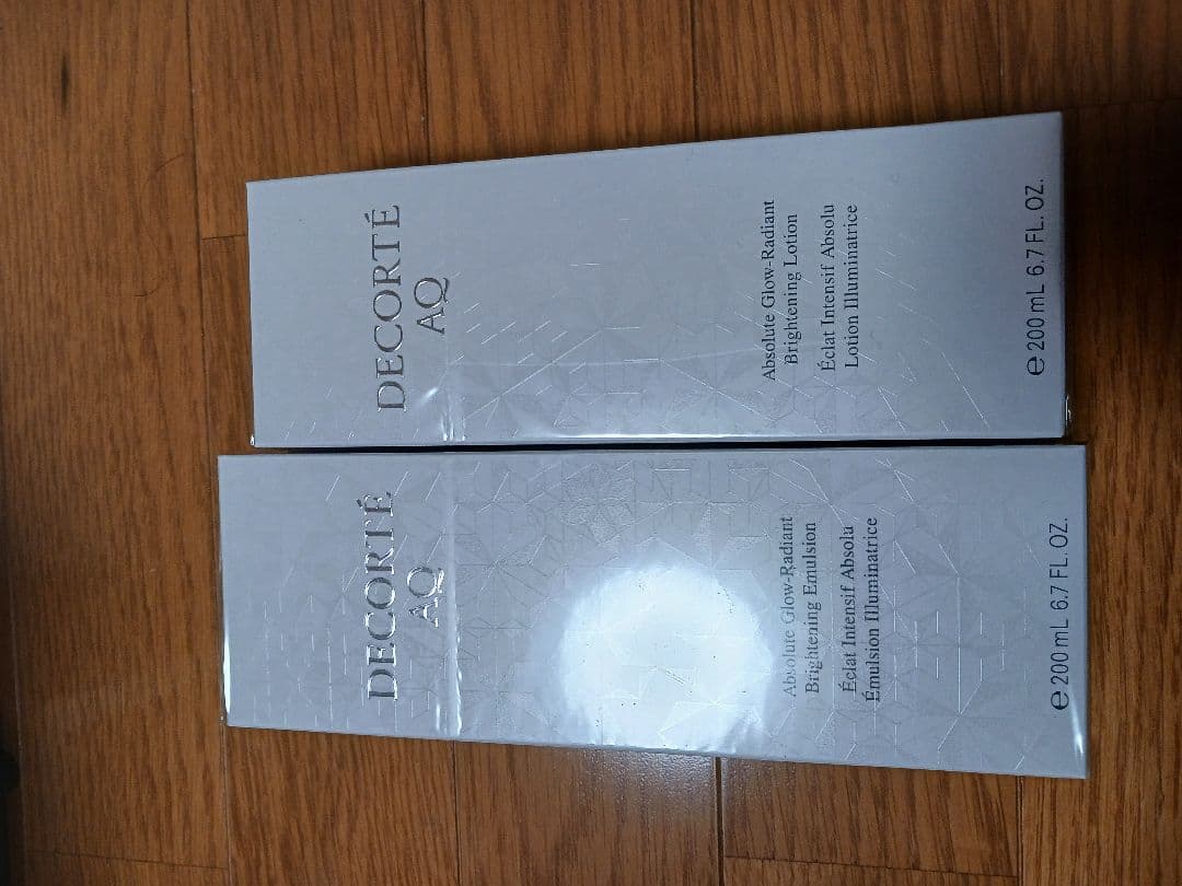 コスメデコルテアブソリュートブライトニング乳液、化粧水