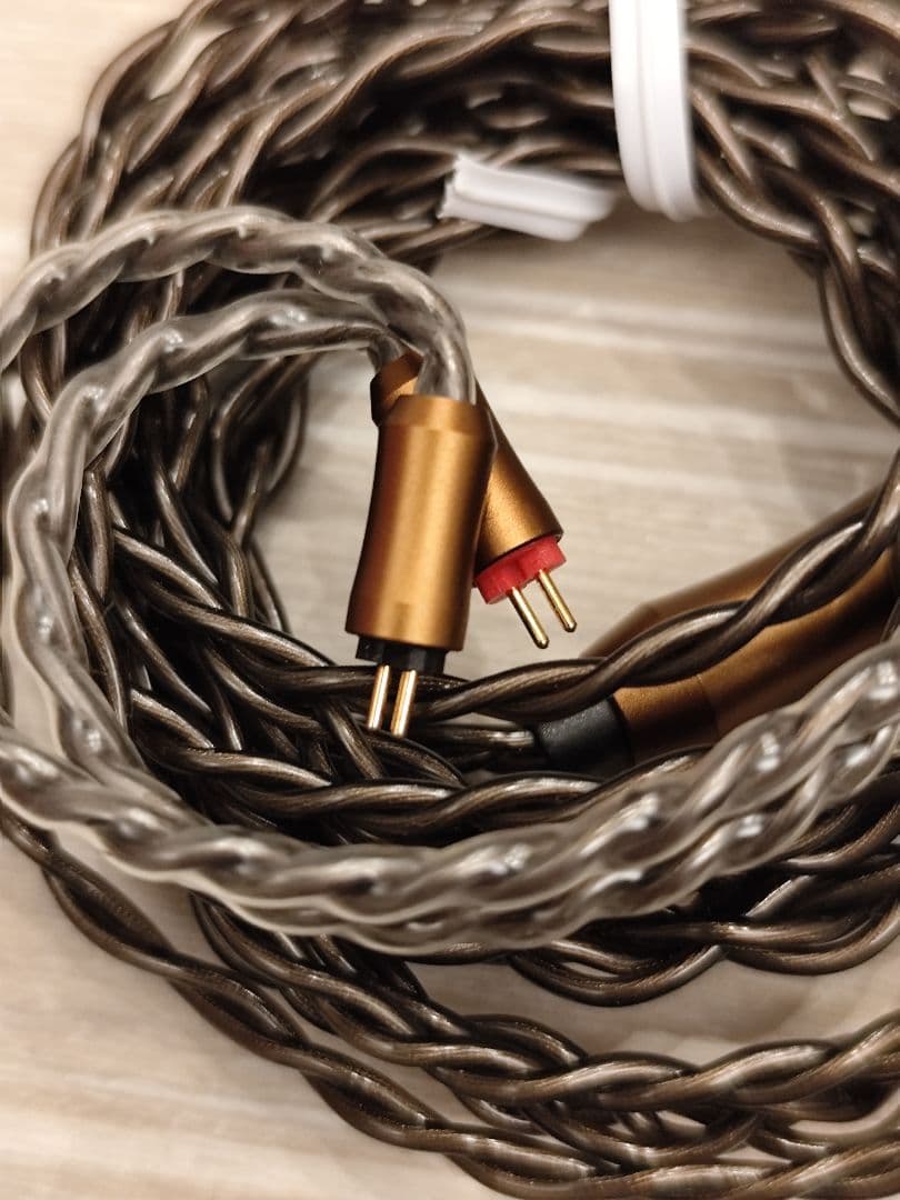 ト*ル様 有線ピヤホン３