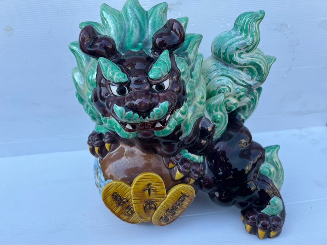 は*ま様 陶器製 獅子像 緑と茶色 約30cm