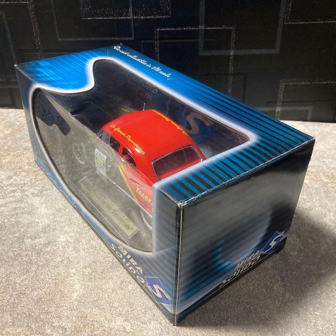 MIRA SOLIDO Ford Berline 1949ミニカー 1/18