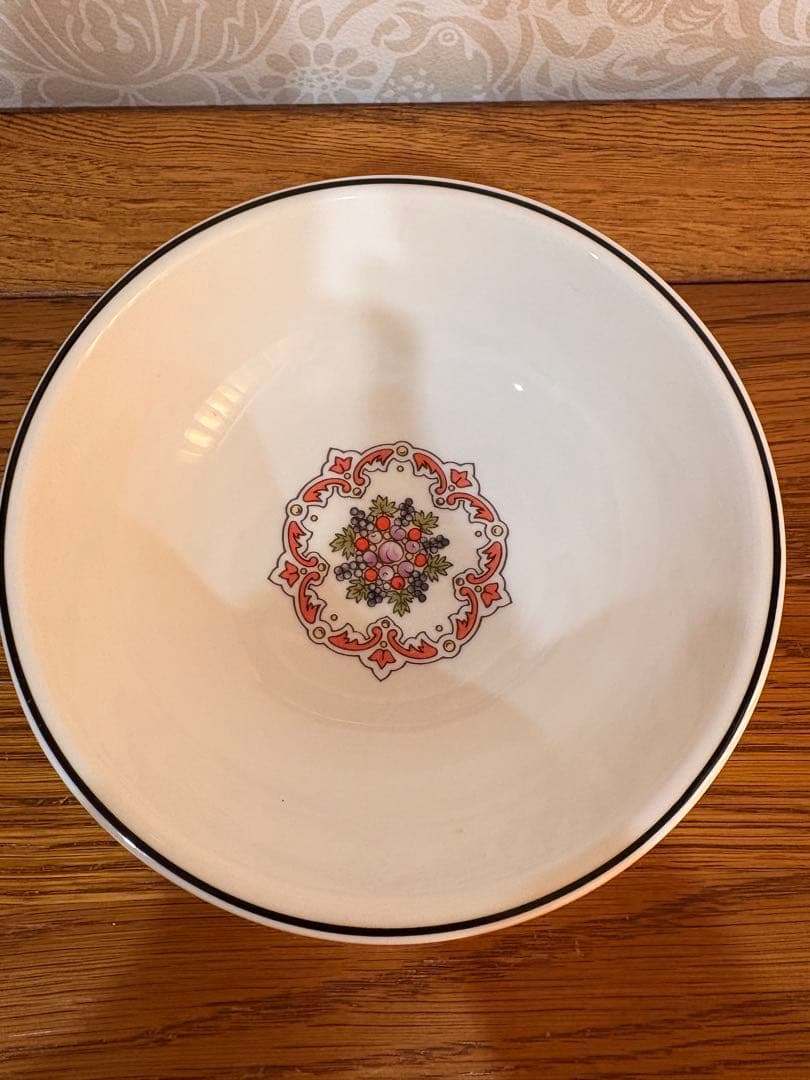 ウエッジウッド　フロレンティーン　ペットボウル　17cm サーモン