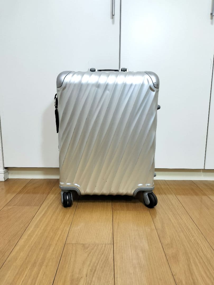 早いもの勝ち!! tumi 19 DEGREE ALUMINUM キャリーオン