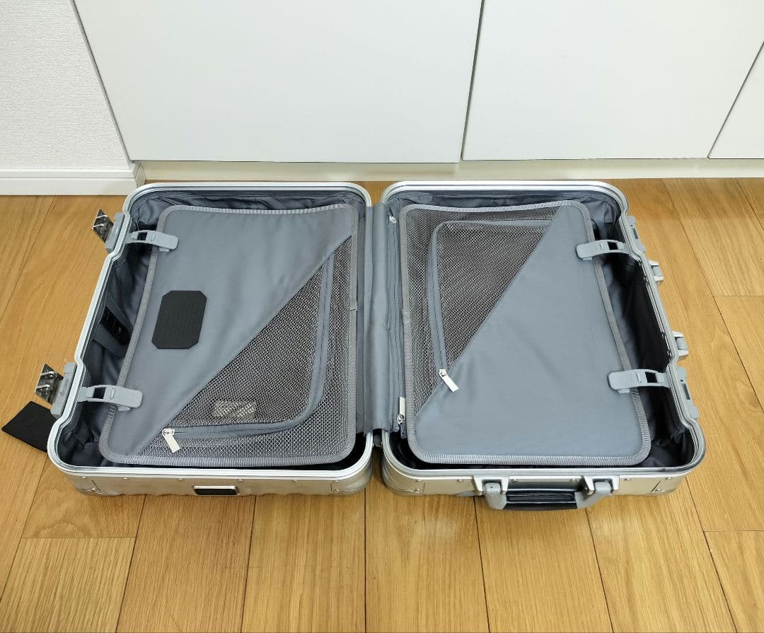 早いもの勝ち!! tumi 19 DEGREE ALUMINUM キャリーオン