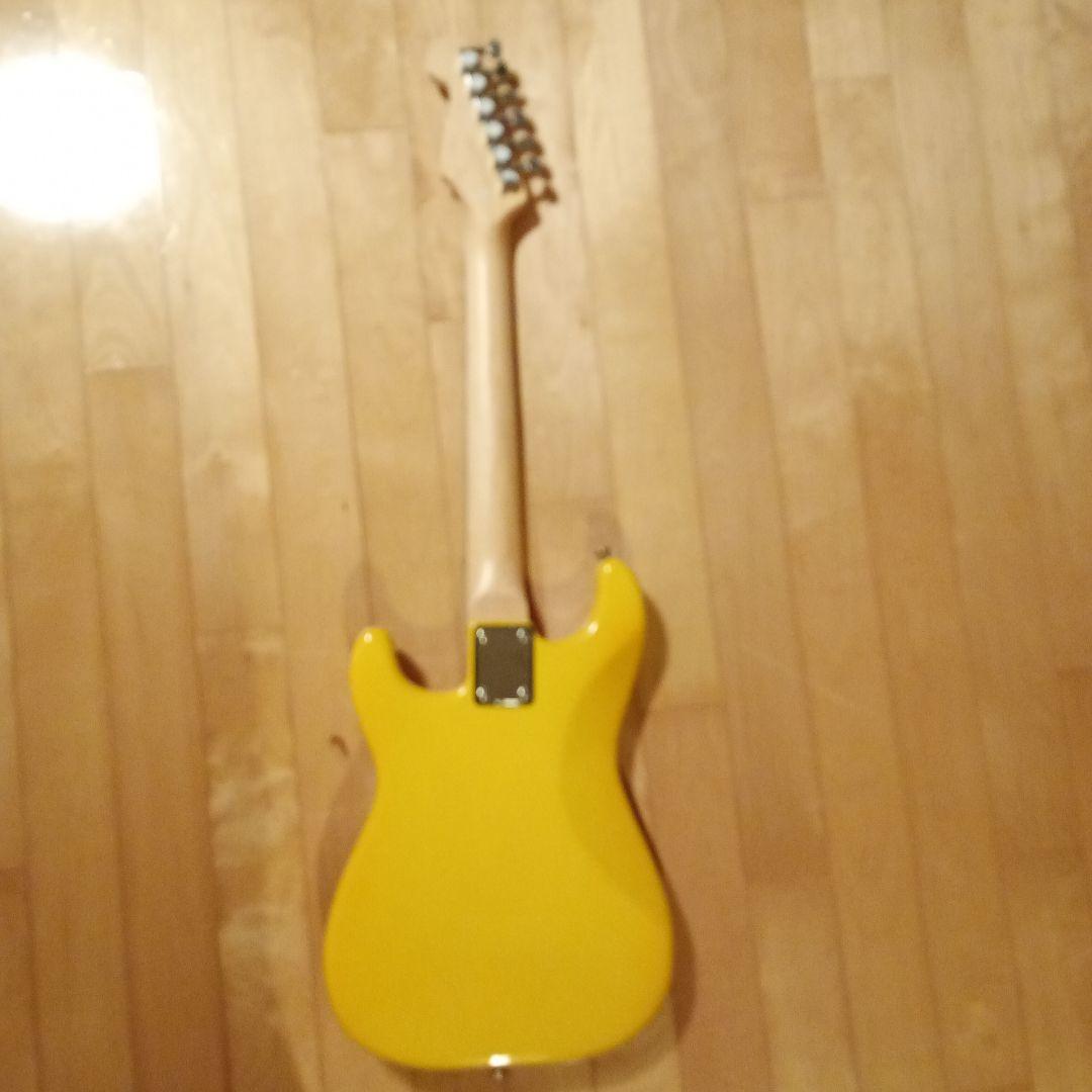 PLAYTECH ST025 YELLOW　ミニギター