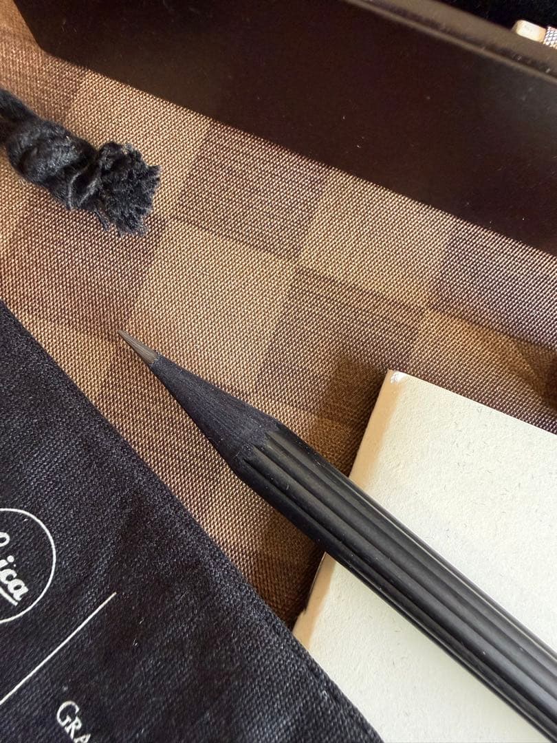 ライカ、FABER-CASTELL ファーバーカステル限定鉛筆セット