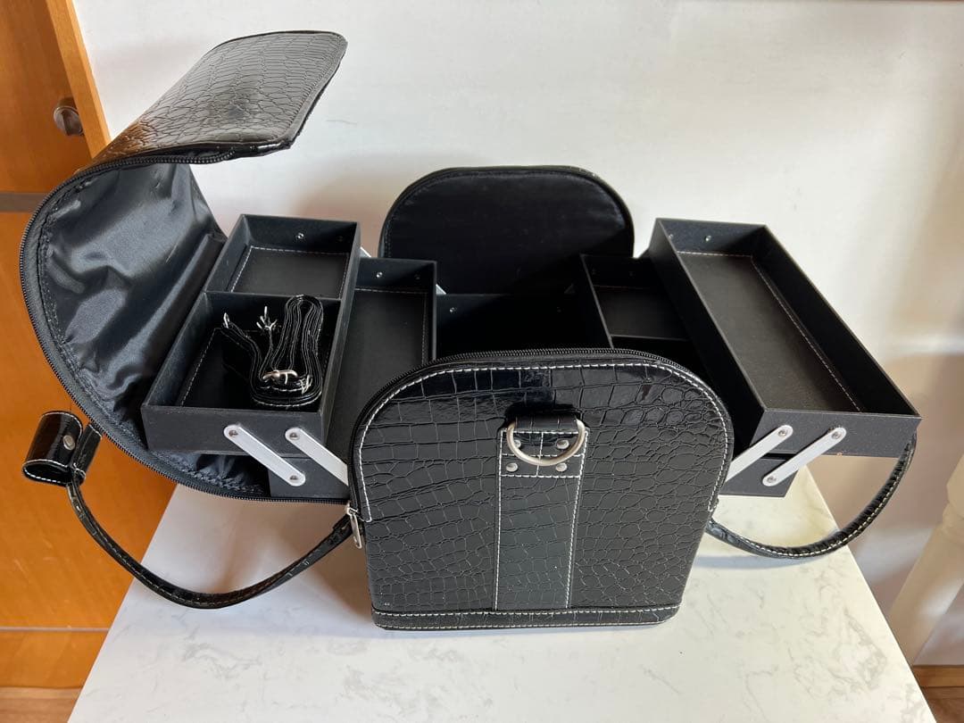 3月18日出品終了　ネイリスト検定3級　2級　セット　筆入とチップのおまけ付き