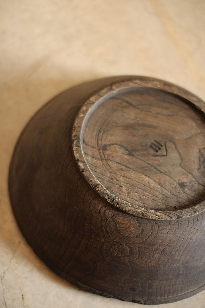 古く味のあるこね鉢　古材　くりぬき　花器　古道具　アンティーク
