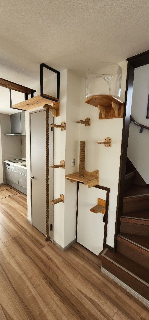 木製キャットタワー 多層構造 キャットハウス付き