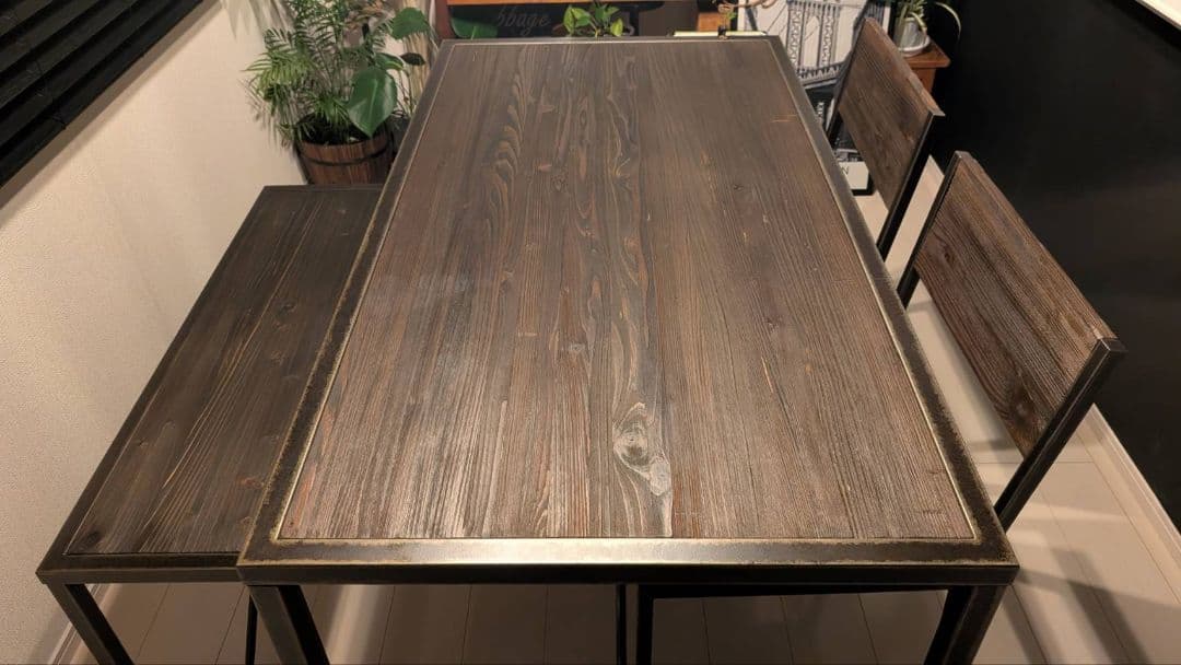 アルモニア モダンな木製ダイニングテーブルセット