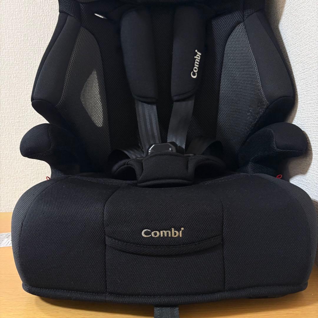 コンビ ジョイトリップ エアスルー GG ブラック ジュニアシート
