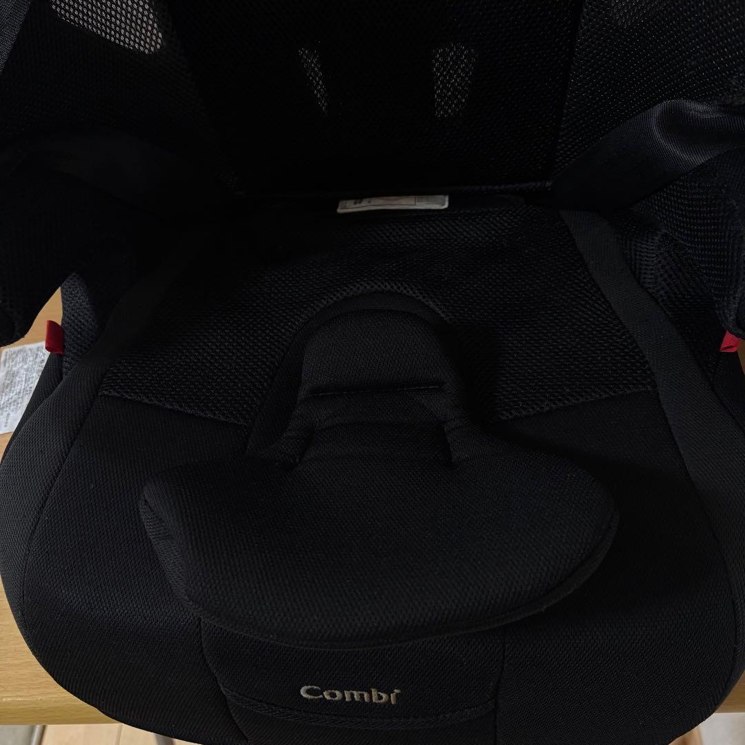 コンビ ジョイトリップ エアスルー GG ブラック ジュニアシート