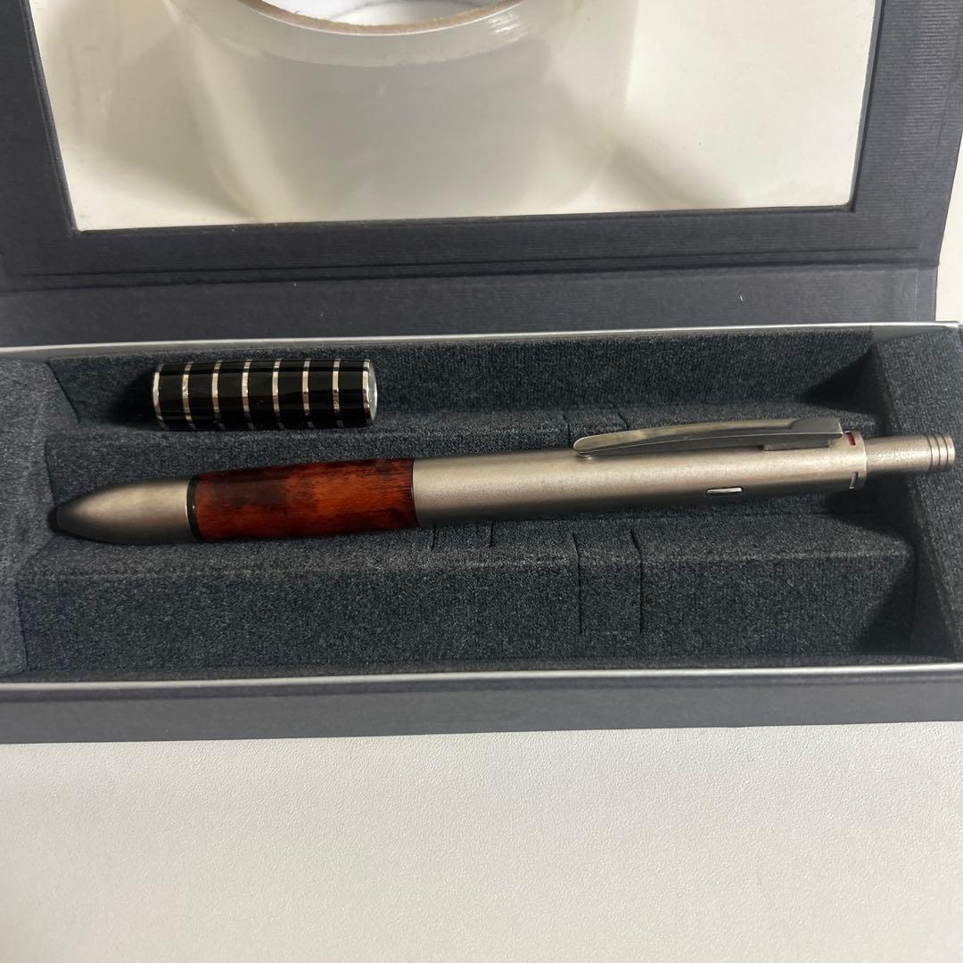 LAMY 4pen 高級グリップ２つ付き