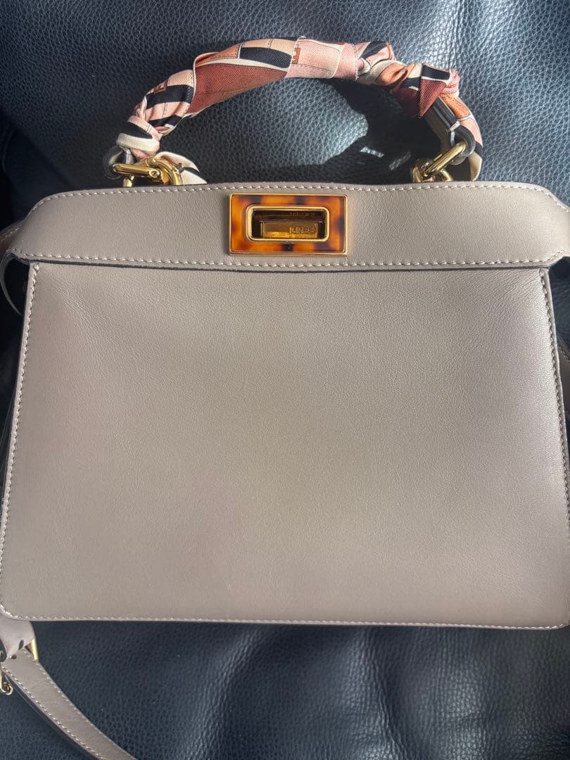 FENDI フェンディ　アイシーユー　ショルダーバック　ハンドバック　ベージュ