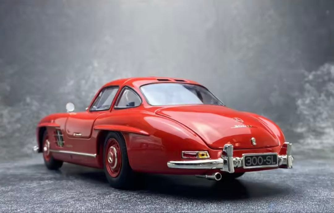 MINICHAMPS 1:18 スケール　メルセデス・ベンツ 300SL