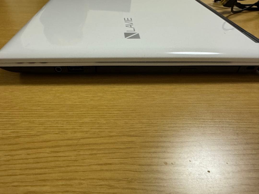 NEC LAVIE ノートPC ホワイト