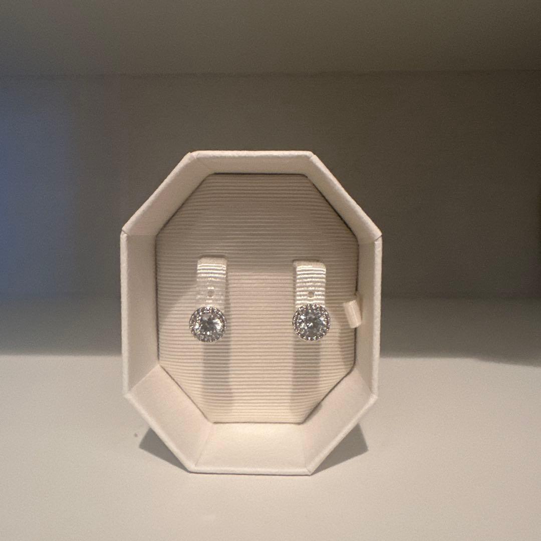 SWAROVSKI スタッドピアス 5636269 お買上げ証明書付き