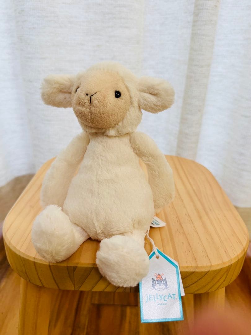 【新品】 ひつじのぬいぐるみ S