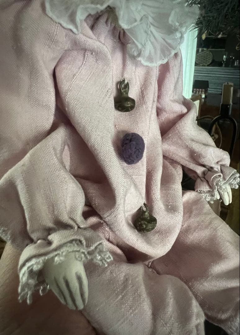 人形 ピンクの布製ピエロ人形