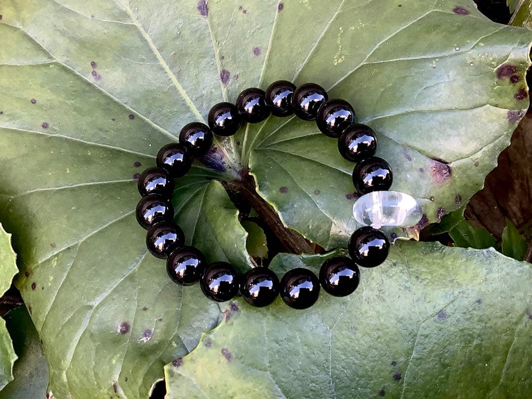 ✳15万円以上‼️最強パワー宿る貴重黒平水晶モリオン勾玉＊ブレスレット絶対おすすめ