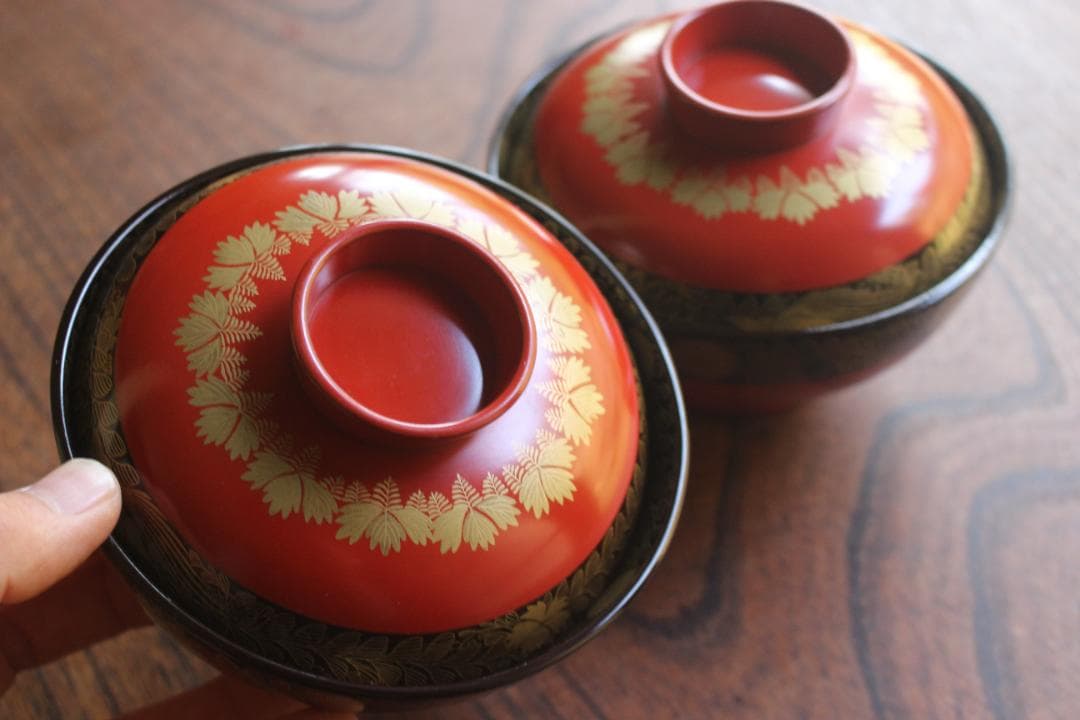 時代逸品！上質朱漆に極上菊桐唐草蒔絵の映えるお椀2点（検輪島塗京塗高台寺蒔絵