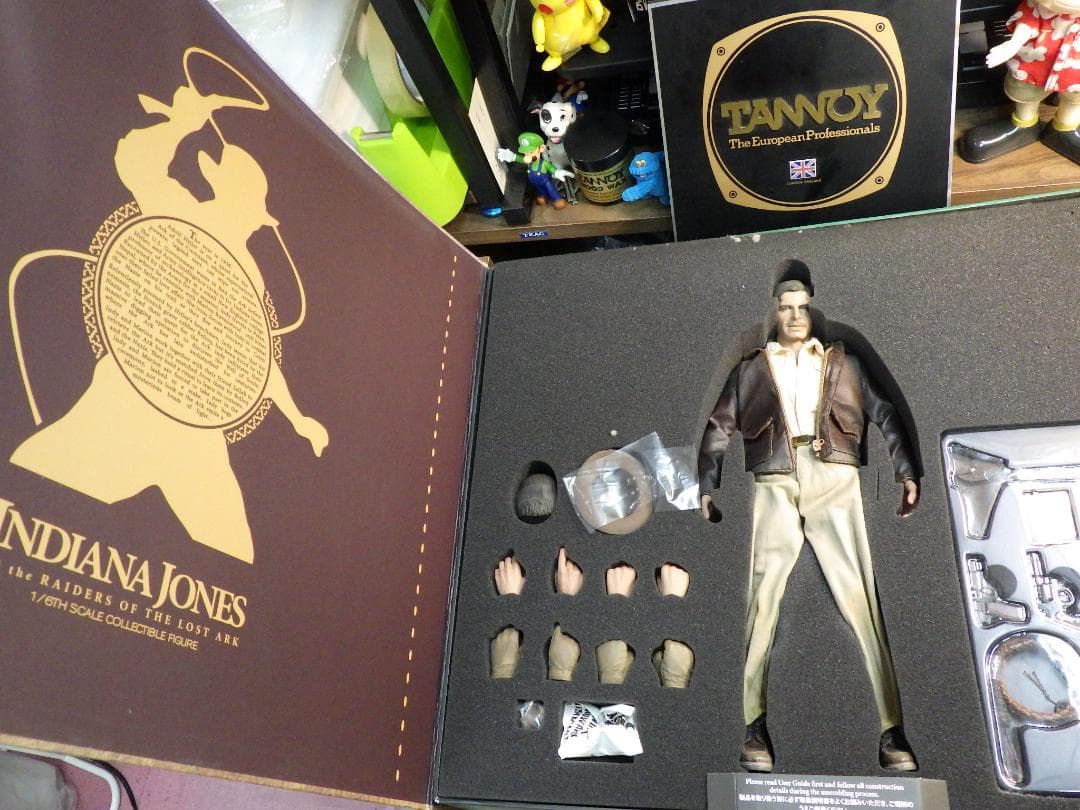 新品未使用★1/6フィギュアHot Toys, サイドショウ★インディジョーンズ