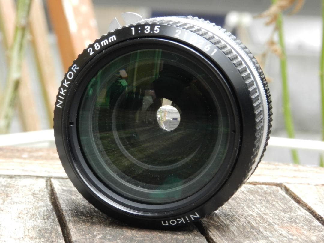 極美品　Nikon FE カメラ NIKKOR 28 3.5　レンズ　即撮影可