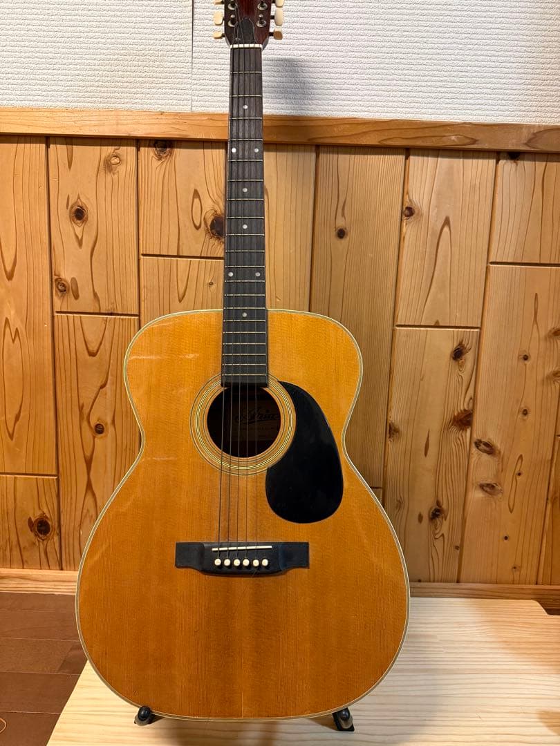 アリア　ギタースタンド付き