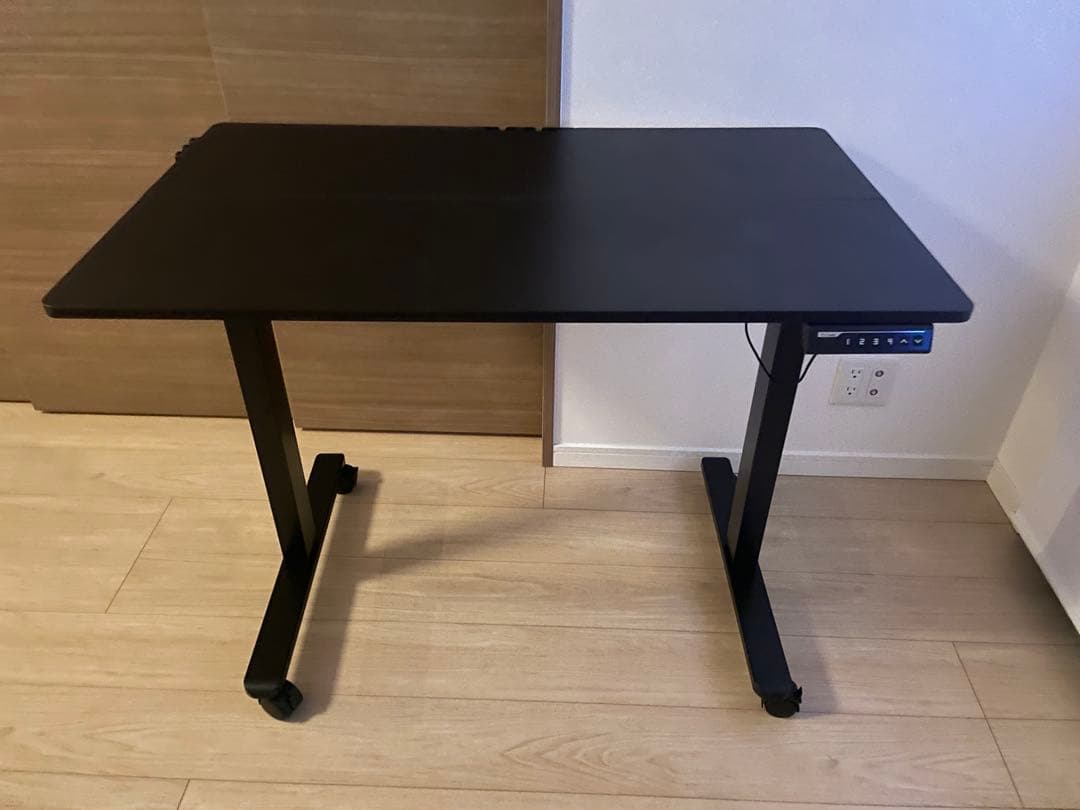 【美品】電動昇降式デスク （100 x 60 x 72-118cm、ブラック）