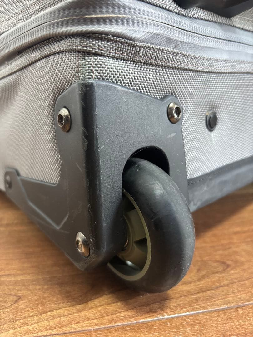 【YK様】THE NORTH FACE シャトルローラーキャリーケース グレー