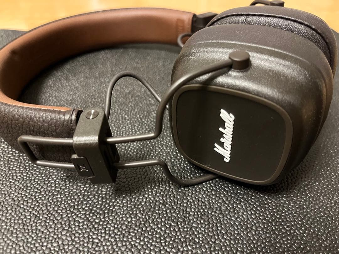 オーディオテクニカ サウンドバーガー マーシャル ワイヤレスオンイヤーヘッドホン