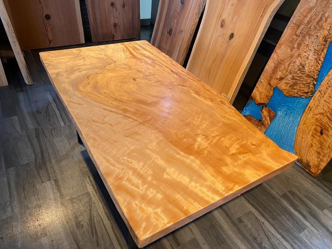「セール品」栃　一枚板　ダイニングテーブル 40万→27万