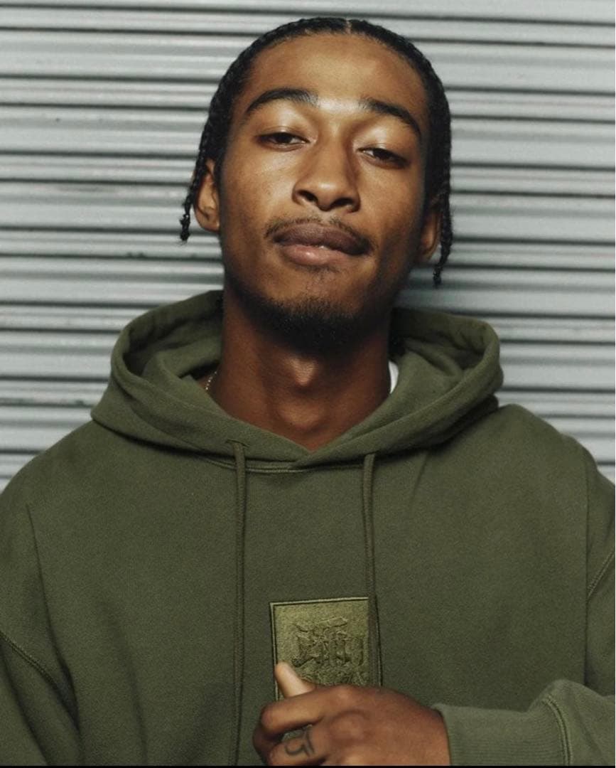 BLACK EYE PATCH 取扱注意 刺繍 パーカー  OLIVE XL