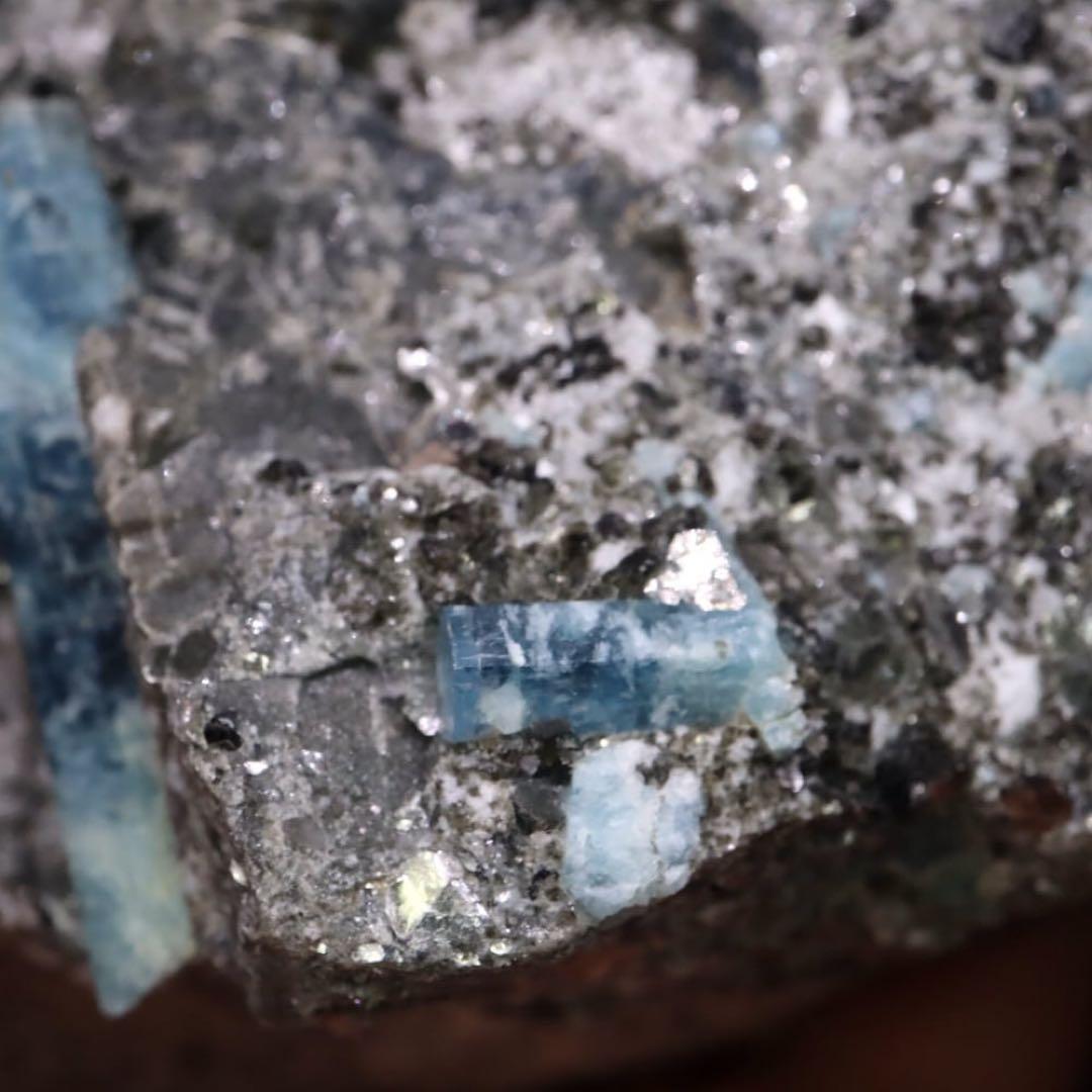 自主採掘！アクアマリン カリフォルニア産 550.5g AQ332 原石　天然石