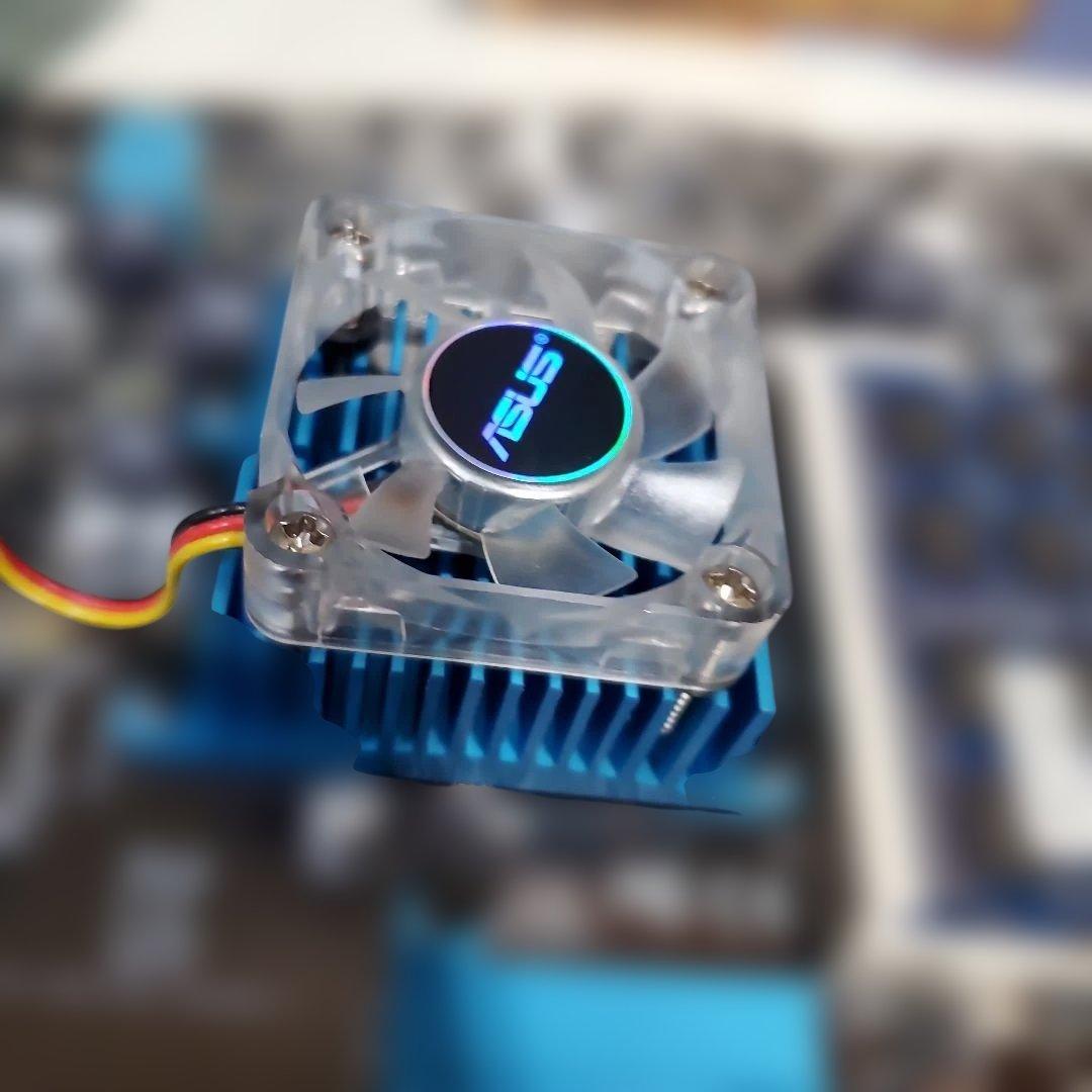 ASUS C8HM70-I マザーボード