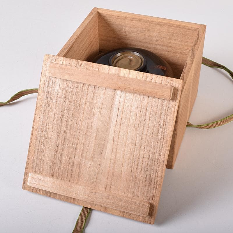 輪島塗　塗師　川岸充雅作　輪島本乾漆造り　御茶椀　共布共箱　U　R8375