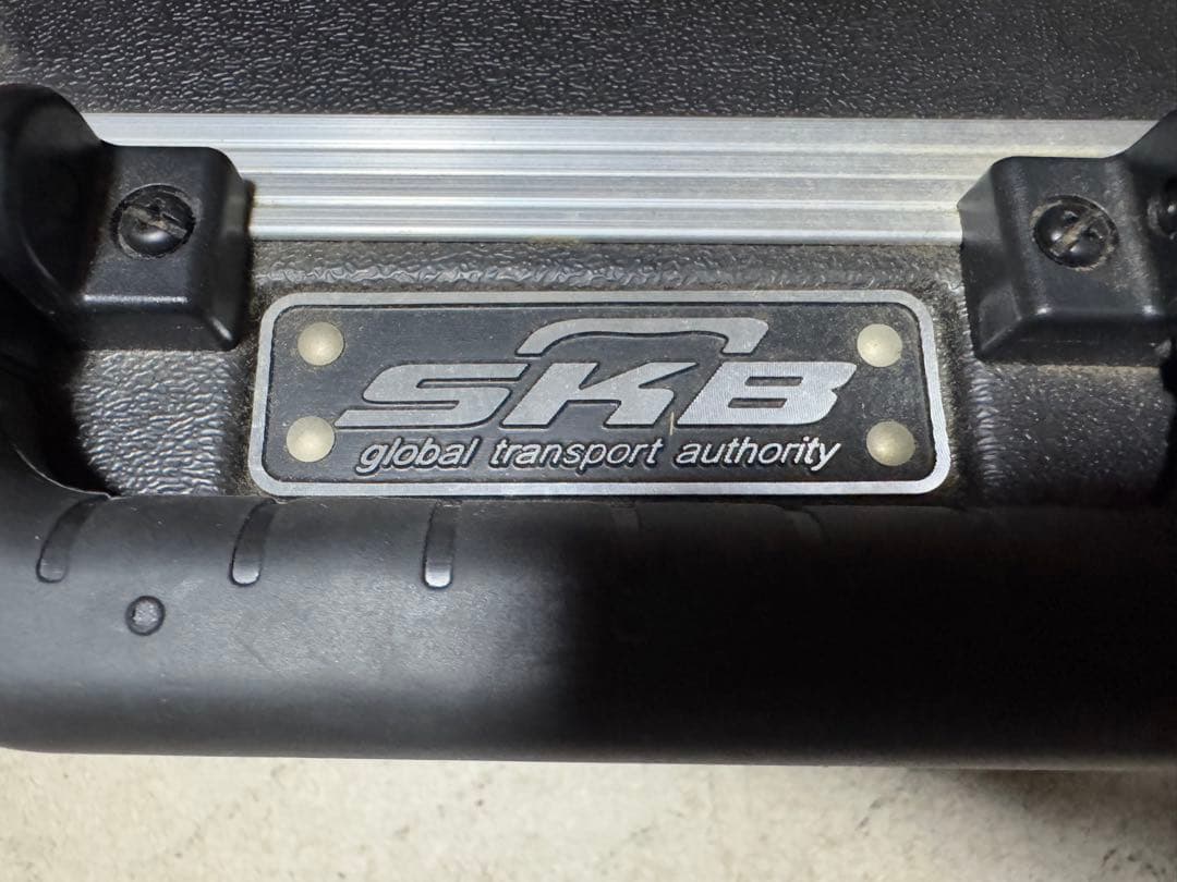 SKB ギターケース TSAロック付き