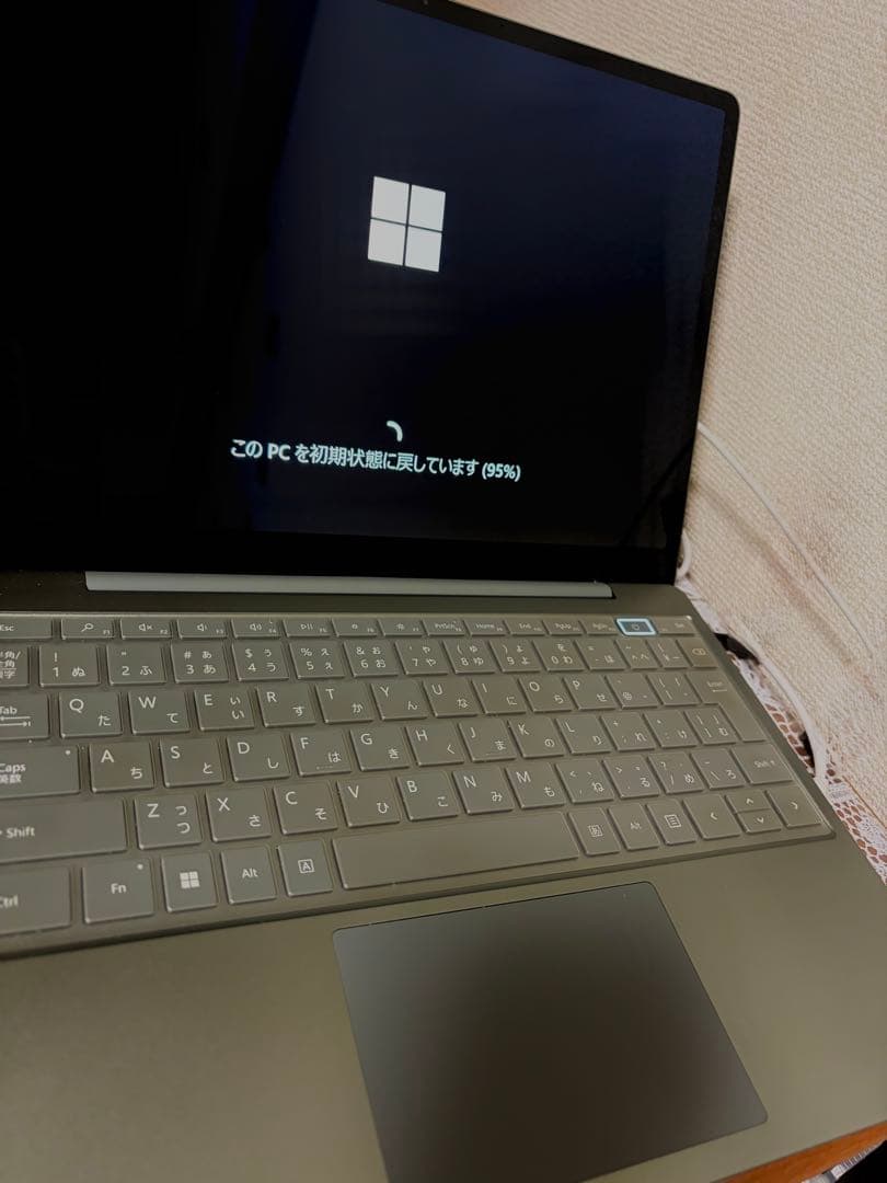 Surface Laptop／12.4型／Core i5／16GB／256GB