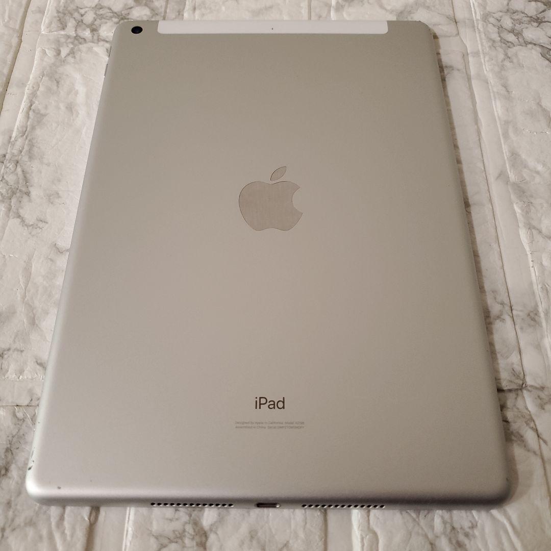 236 iPad 7世代 128GB SIMフリー シルバー