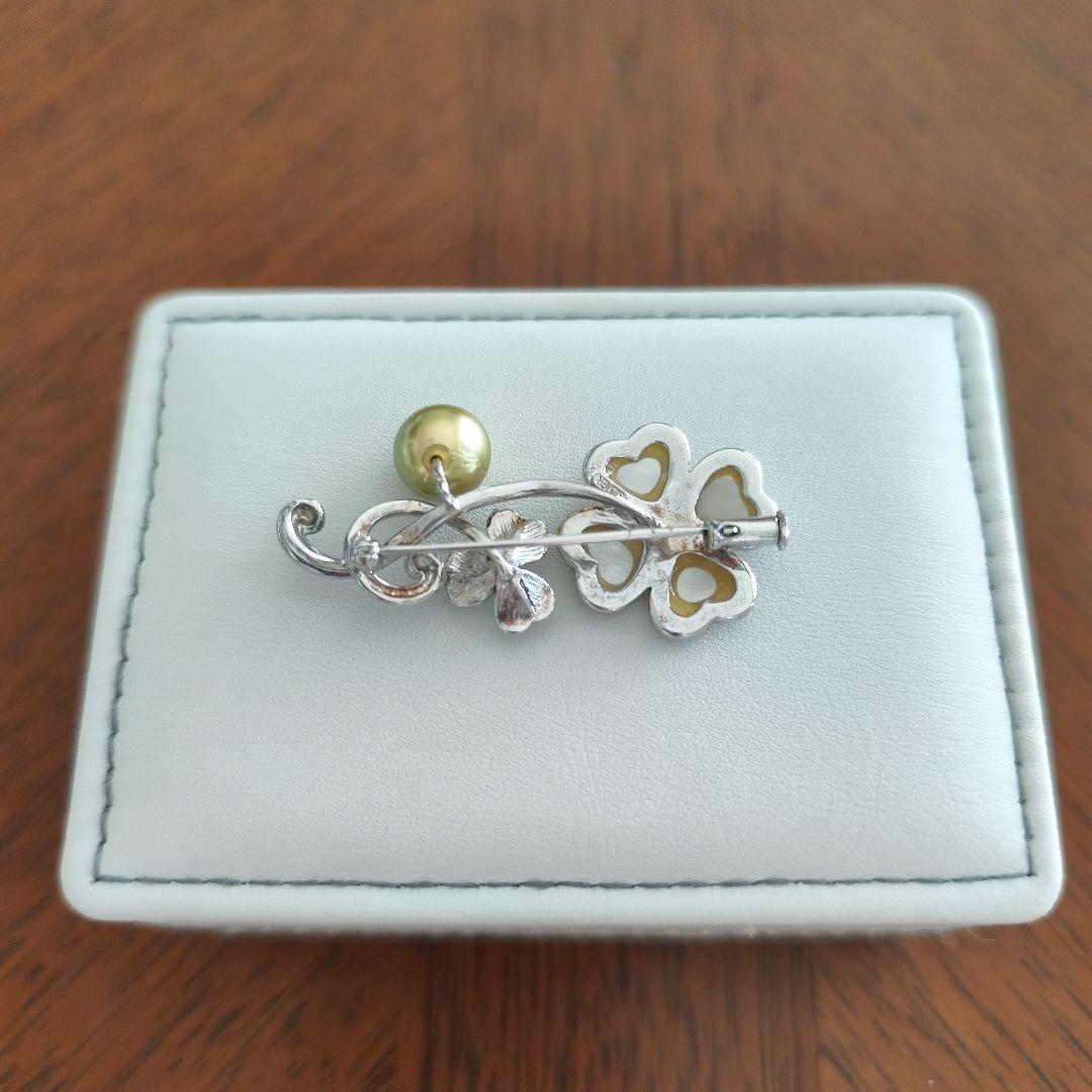 パール　ピスタチオパール　天然シェル　ブローチ　シルバー製