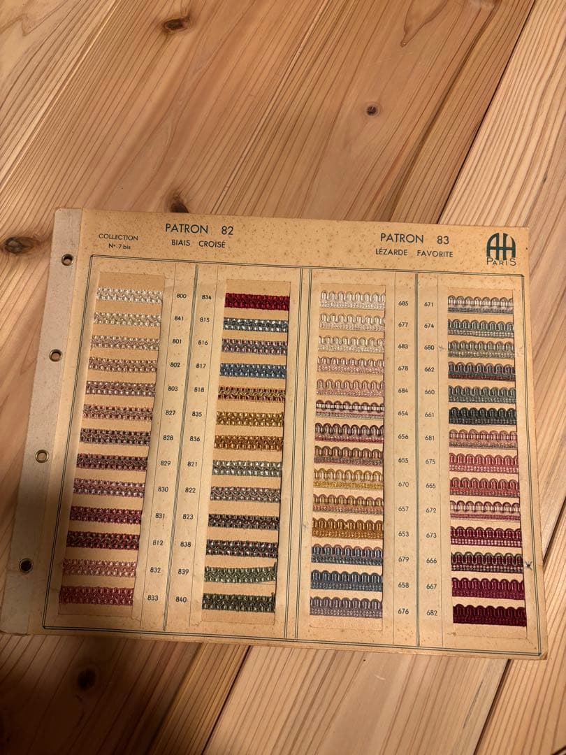 フランスアンティーク　リボンサンプル帳